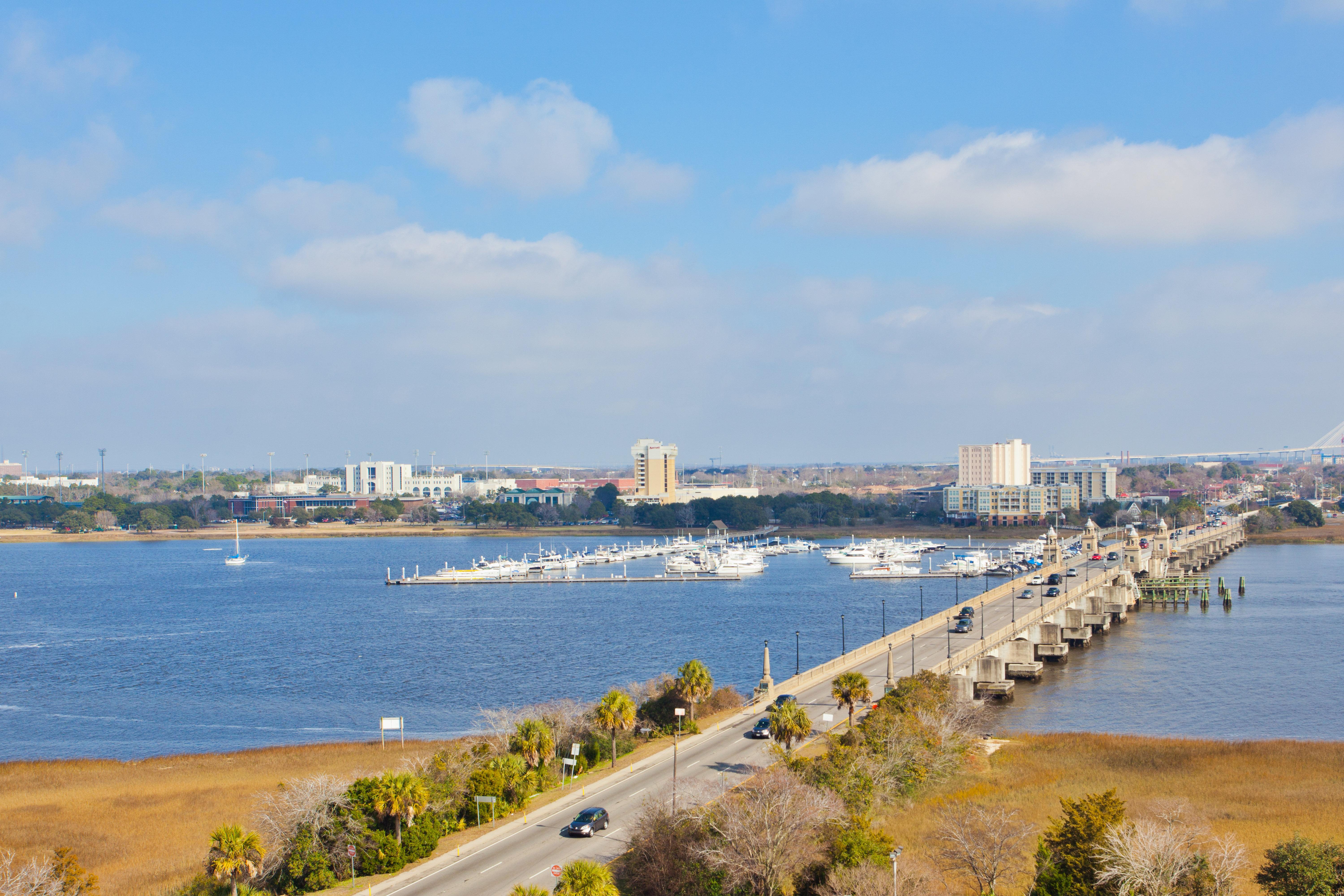 Holiday Inn Charleston-Riverview, An Ihg Hotel Ngoại thất bức ảnh