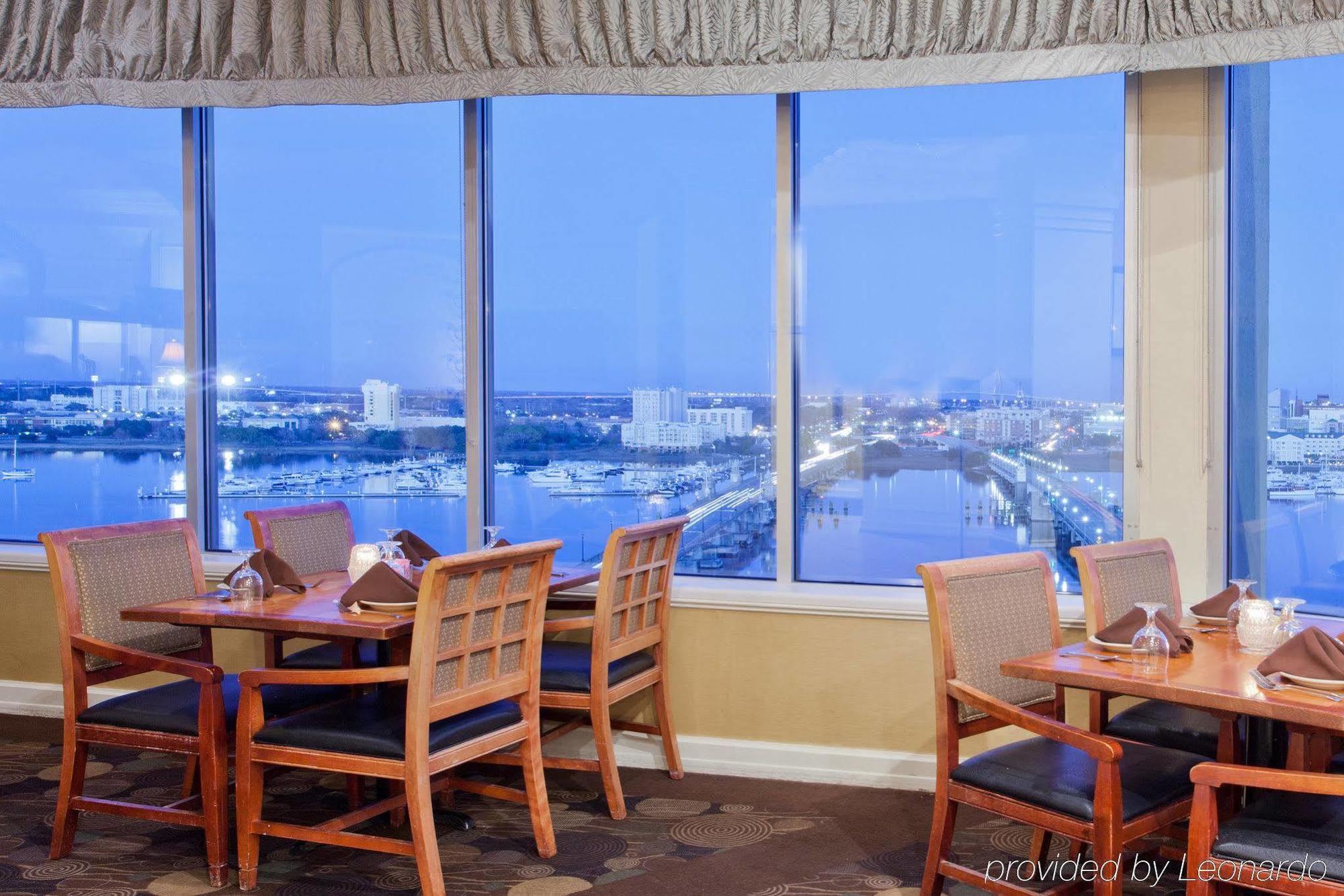 Holiday Inn Charleston-Riverview, An Ihg Hotel Ngoại thất bức ảnh