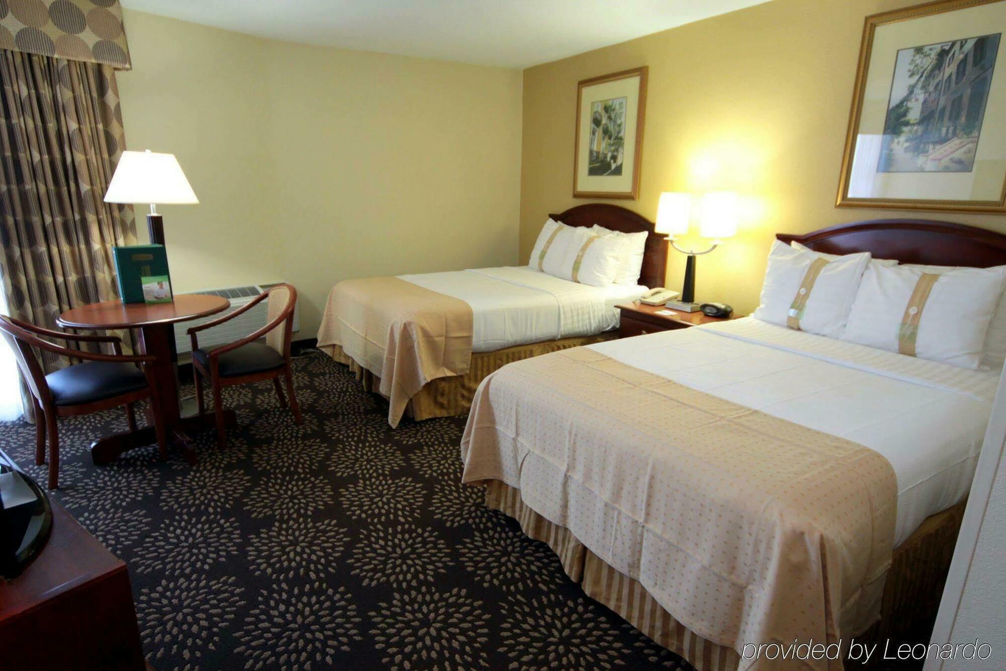 Holiday Inn Charleston-Riverview, An Ihg Hotel Ngoại thất bức ảnh